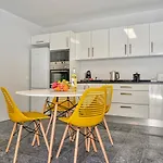公寓 Nidia's Place, A In Madeira