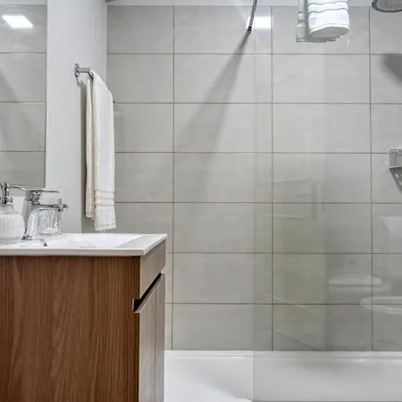 Nidia's Place, A In Madeira * Machico (Madeira)