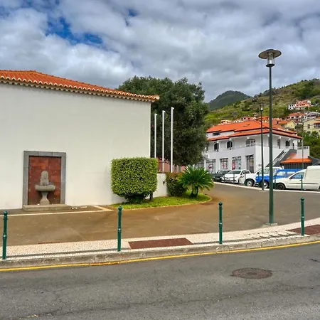 Nidia's Place, A In Madeira Apartment *