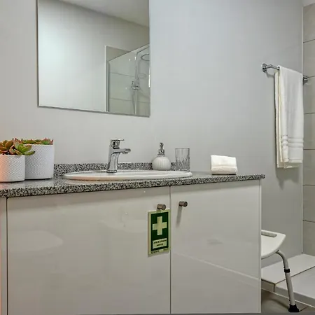 Appartement Nidia's Place, A In Madeira Machico (Madeira)