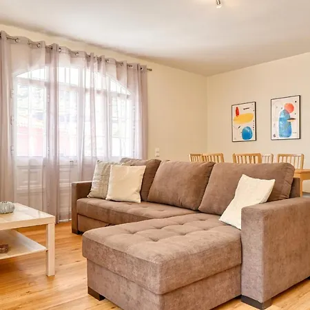 Nidia's Place, A In Madeira Apartment *