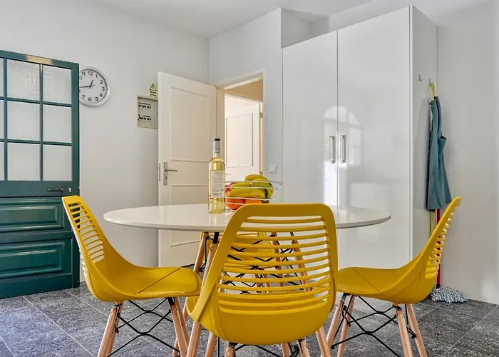 Nidia's Place, A In Madeira Apartment *