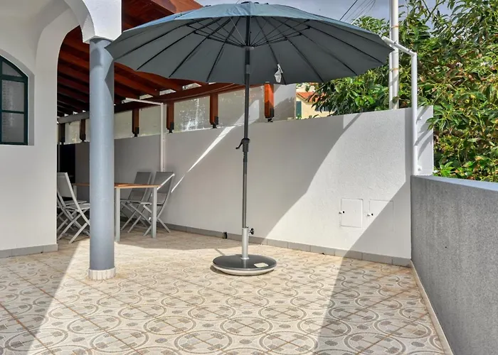 Nidia's Place, A In Madeira Apartment *