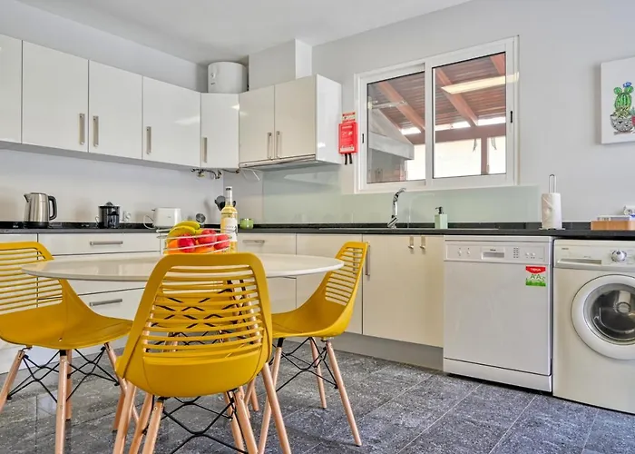Nidia's Place, A In Madeira Apartment Machico (Madeira)