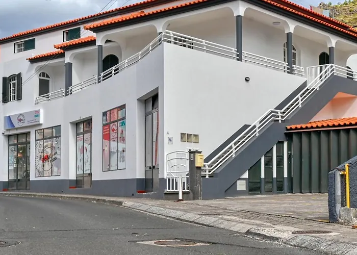 Nidia's Place, A In Madeira ماتشيكو